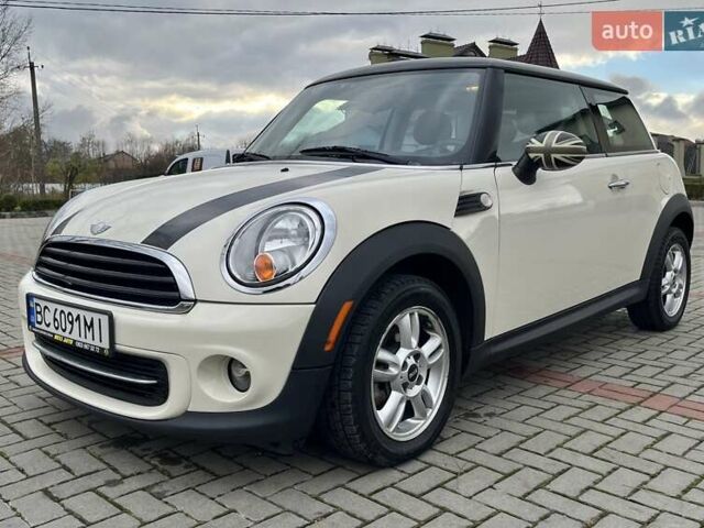 Бежевий Міні Cooper, об'ємом двигуна 1.6 л та пробігом 110 тис. км за 8199 $, фото 21 на Automoto.ua