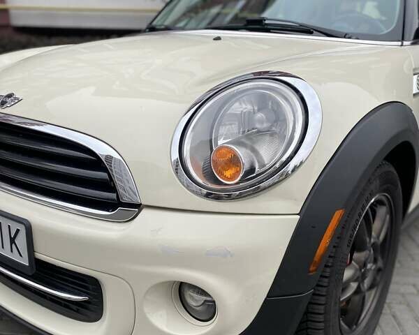 Бежевий Міні Cooper, об'ємом двигуна 1.6 л та пробігом 249 тис. км за 7600 $, фото 17 на Automoto.ua