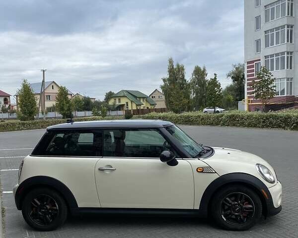 Бежевий Міні Cooper, об'ємом двигуна 1.6 л та пробігом 249 тис. км за 7600 $, фото 4 на Automoto.ua