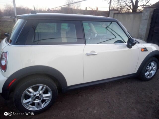 Бежевый Мини Купер, объемом двигателя 1.6 л и пробегом 78 тыс. км за 7500 $, фото 19 на Automoto.ua