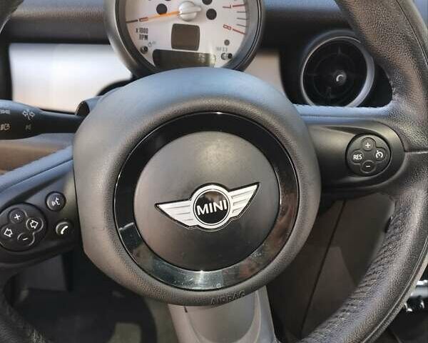 Бежевый Мини Купер, объемом двигателя 1.6 л и пробегом 117 тыс. км за 8200 $, фото 21 на Automoto.ua