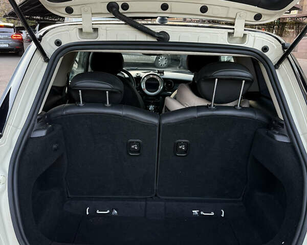 Бежевый Мини Купер, объемом двигателя 2 л и пробегом 119 тыс. км за 11200 $, фото 20 на Automoto.ua