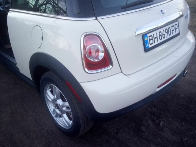 Бежевый Мини Купер, объемом двигателя 1.6 л и пробегом 78 тыс. км за 7500 $, фото 11 на Automoto.ua