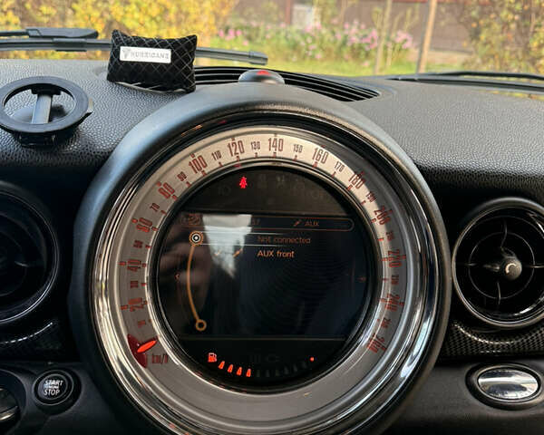 Бежевый Мини Купер, объемом двигателя 2 л и пробегом 119 тыс. км за 11200 $, фото 14 на Automoto.ua