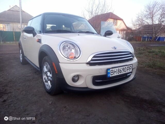 Бежевий Міні Cooper, об'ємом двигуна 1.6 л та пробігом 78 тис. км за 7500 $, фото 12 на Automoto.ua
