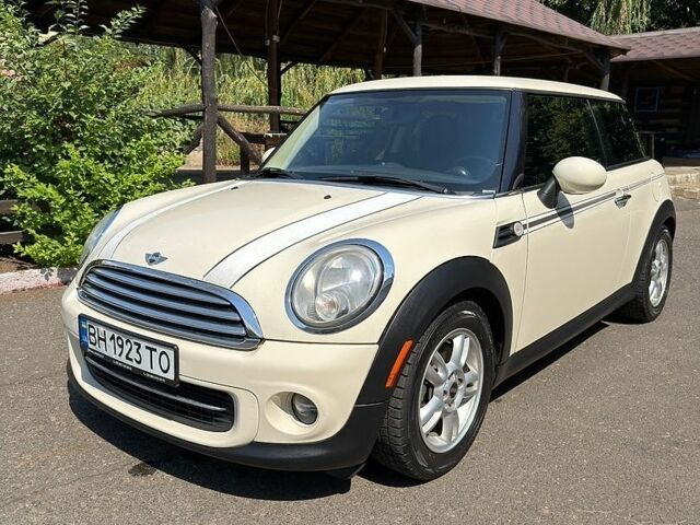 Бежевий Міні Cooper, об'ємом двигуна 1.6 л та пробігом 271 тис. км за 7500 $, фото 12 на Automoto.ua