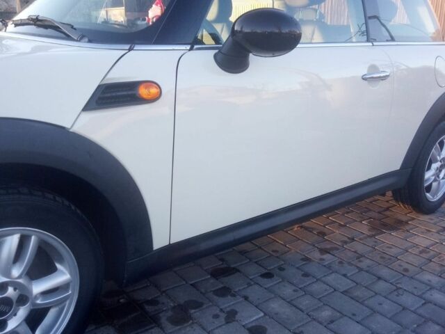 Бежевый Мини Купер, объемом двигателя 1.6 л и пробегом 78 тыс. км за 7500 $, фото 1 на Automoto.ua