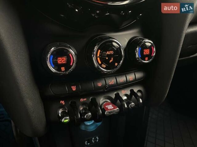 Бежевый Мини Купер, объемом двигателя 1.5 л и пробегом 110 тыс. км за 11798 $, фото 17 на Automoto.ua