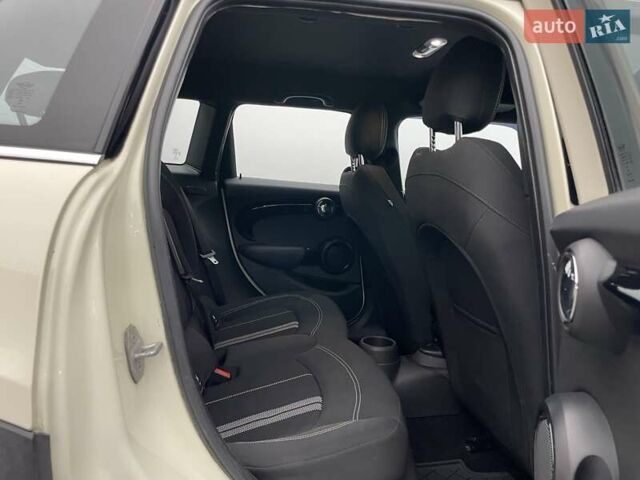 Бежевый Мини Купер, объемом двигателя 1.5 л и пробегом 110 тыс. км за 11798 $, фото 21 на Automoto.ua