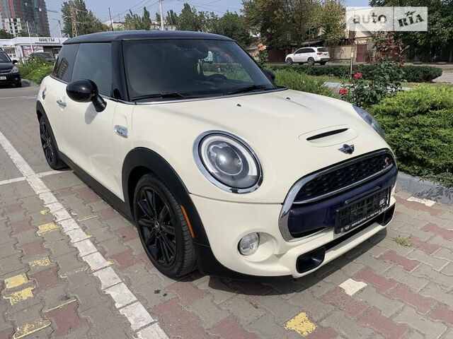 Бежевий Міні Cooper, об'ємом двигуна 2 л та пробігом 77 тис. км за 12899 $, фото 11 на Automoto.ua