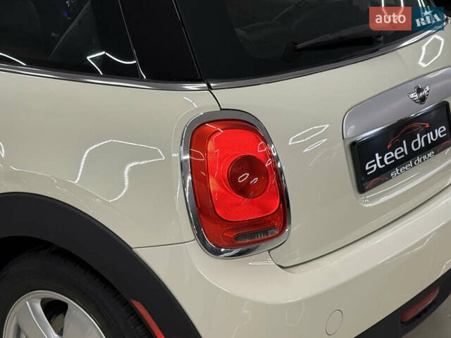 Бежевий Міні Cooper, об'ємом двигуна 1.5 л та пробігом 173 тис. км за 8799 $, фото 14 на Automoto.ua