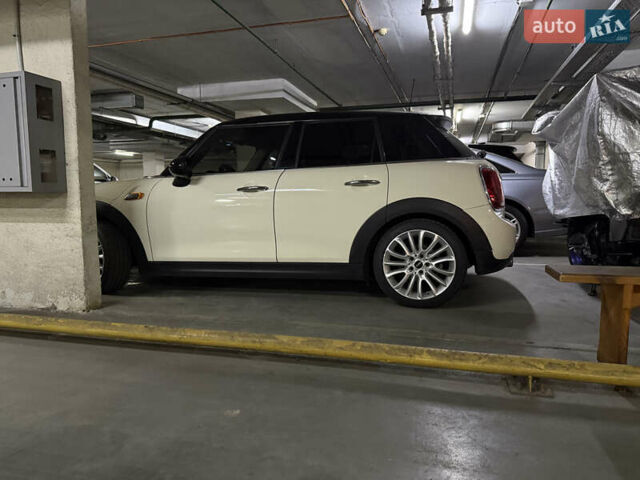 Бежевий Міні Cooper, об'ємом двигуна 1.5 л та пробігом 170 тис. км за 12400 $, фото 16 на Automoto.ua