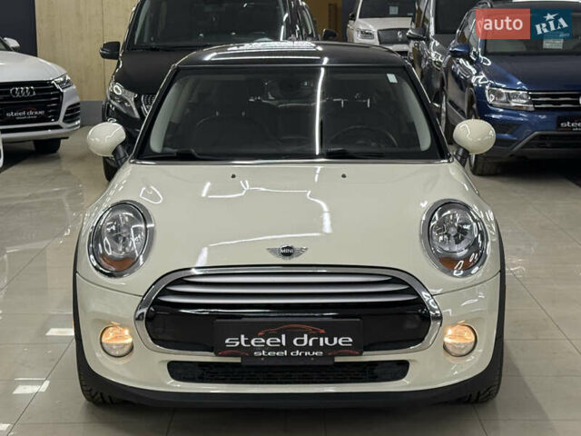 Бежевий Міні Cooper, об'ємом двигуна 1.5 л та пробігом 173 тис. км за 8799 $, фото 3 на Automoto.ua