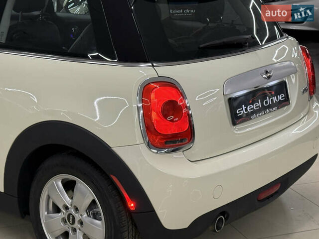 Бежевий Міні Cooper, об'ємом двигуна 1.5 л та пробігом 173 тис. км за 8799 $, фото 13 на Automoto.ua