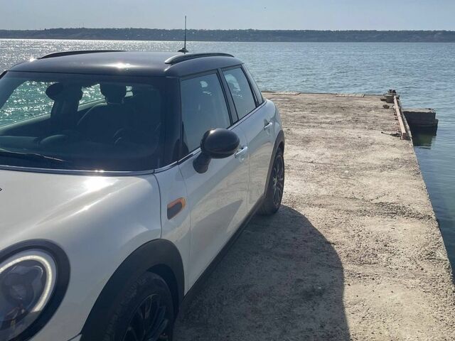 Бежевий Міні Cooper, об'ємом двигуна 1.5 л та пробігом 88 тис. км за 12500 $, фото 7 на Automoto.ua
