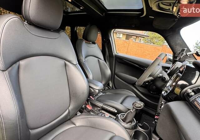 Бежевый Мини Купер, объемом двигателя 2 л и пробегом 95 тыс. км за 16000 $, фото 20 на Automoto.ua