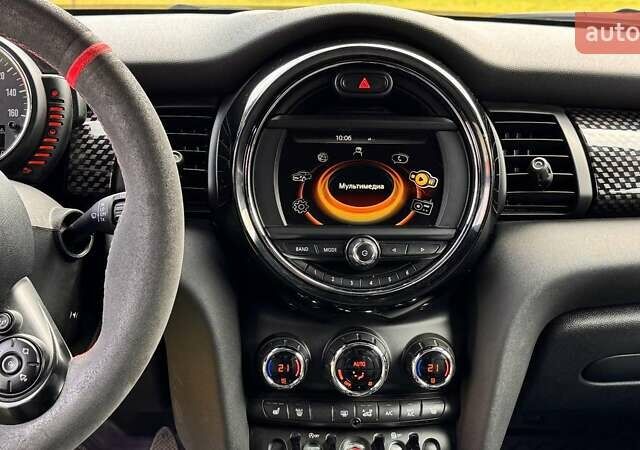 Бежевый Мини Купер, объемом двигателя 2 л и пробегом 95 тыс. км за 17100 $, фото 9 на Automoto.ua