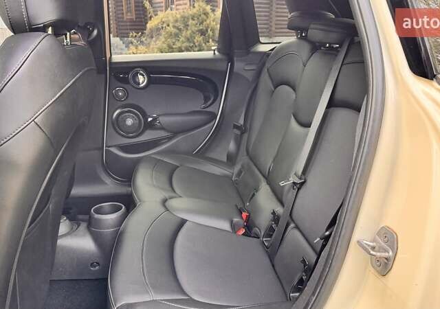Бежевый Мини Купер, объемом двигателя 2 л и пробегом 95 тыс. км за 16000 $, фото 14 на Automoto.ua
