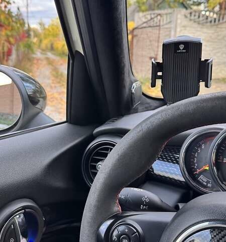 Бежевый Мини Купер, объемом двигателя 2 л и пробегом 95 тыс. км за 16000 $, фото 26 на Automoto.ua