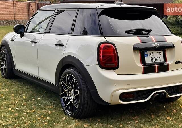 Бежевый Мини Купер, объемом двигателя 2 л и пробегом 95 тыс. км за 16000 $, фото 6 на Automoto.ua