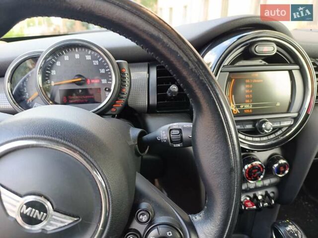 Бежевий Міні Cooper, об'ємом двигуна 1.5 л та пробігом 71 тис. км за 14800 $, фото 2 на Automoto.ua