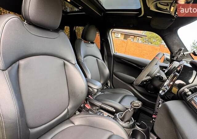 Бежевый Мини Купер, объемом двигателя 2 л и пробегом 95 тыс. км за 17100 $, фото 18 на Automoto.ua