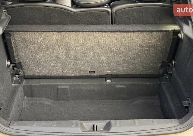 Бежевый Мини Купер, объемом двигателя 2 л и пробегом 95 тыс. км за 16000 $, фото 9 на Automoto.ua