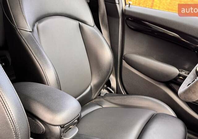 Бежевый Мини Купер, объемом двигателя 2 л и пробегом 95 тыс. км за 16000 $, фото 19 на Automoto.ua