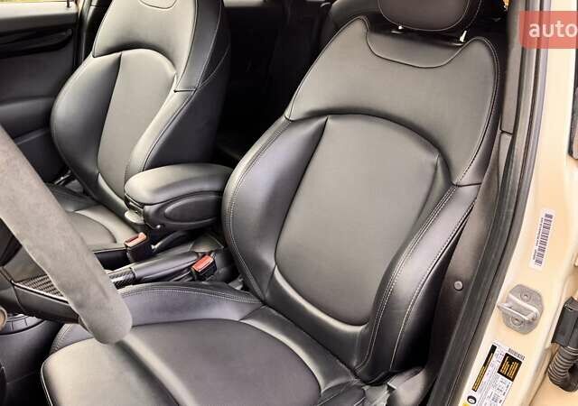 Бежевый Мини Купер, объемом двигателя 2 л и пробегом 95 тыс. км за 16000 $, фото 5 на Automoto.ua