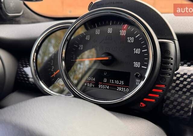 Бежевый Мини Купер, объемом двигателя 2 л и пробегом 95 тыс. км за 17100 $, фото 12 на Automoto.ua