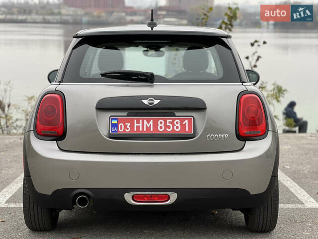 Бежевий Міні Cooper, об'ємом двигуна 1.5 л та пробігом 107 тис. км за 11500 $, фото 4 на Automoto.ua