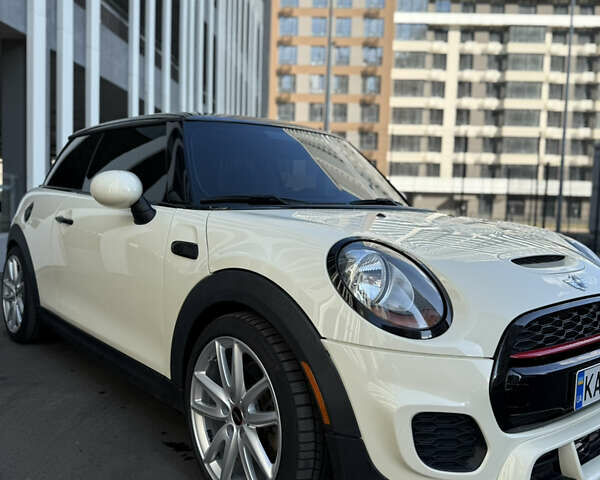 Бежевий Міні Cooper, об'ємом двигуна 2 л та пробігом 140 тис. км за 15400 $, фото 16 на Automoto.ua