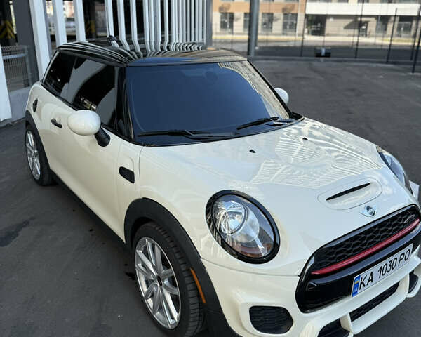 Бежевий Міні Cooper, об'ємом двигуна 2 л та пробігом 140 тис. км за 15400 $, фото 17 на Automoto.ua