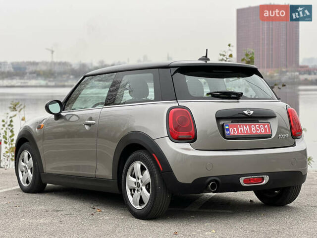 Бежевий Міні Cooper, об'ємом двигуна 1.5 л та пробігом 107 тис. км за 11500 $, фото 5 на Automoto.ua