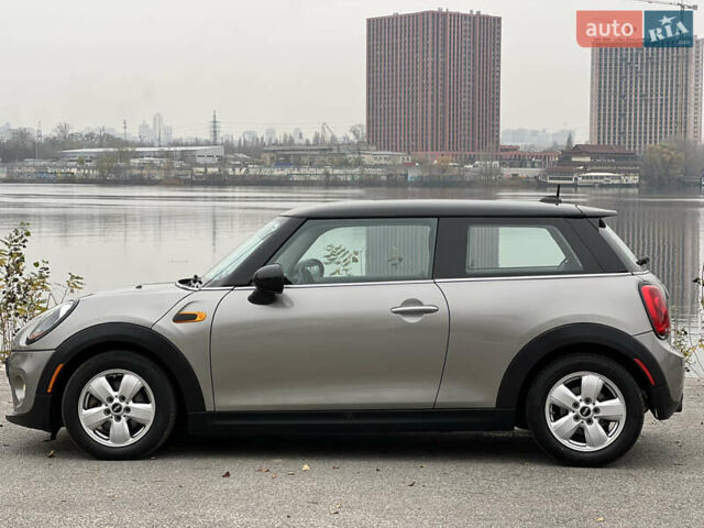 Бежевий Міні Cooper, об'ємом двигуна 1.5 л та пробігом 107 тис. км за 11500 $, фото 6 на Automoto.ua