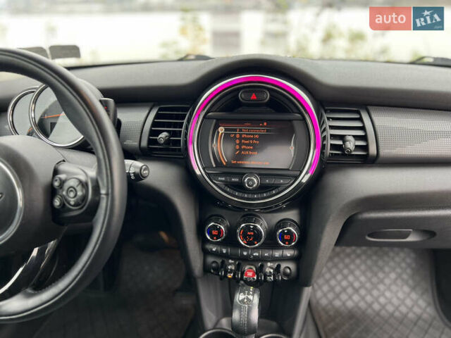 Бежевий Міні Cooper, об'ємом двигуна 1.5 л та пробігом 107 тис. км за 11500 $, фото 18 на Automoto.ua