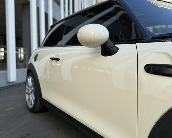 Бежевий Міні Cooper, об'ємом двигуна 2 л та пробігом 140 тис. км за 15400 $, фото 18 на Automoto.ua