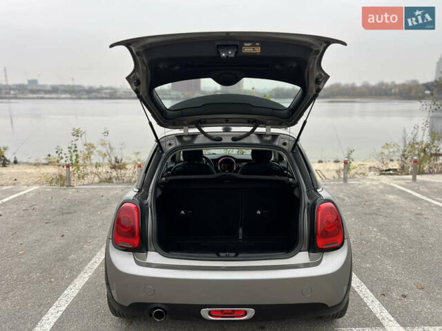 Бежевий Міні Cooper, об'ємом двигуна 1.5 л та пробігом 107 тис. км за 11500 $, фото 27 на Automoto.ua