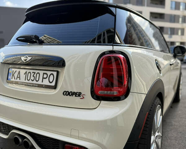 Бежевий Міні Cooper, об'ємом двигуна 2 л та пробігом 140 тис. км за 15400 $, фото 26 на Automoto.ua