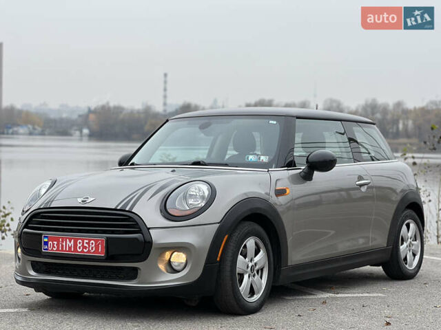 Бежевий Міні Cooper, об'ємом двигуна 1.5 л та пробігом 107 тис. км за 11500 $, фото 7 на Automoto.ua