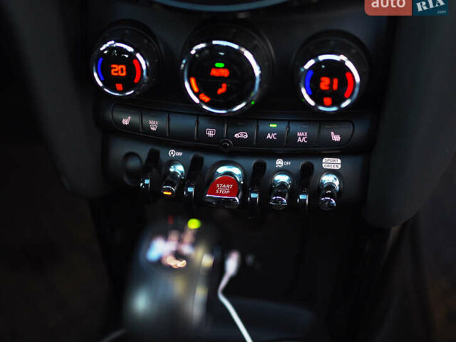 Бежевий Міні Cooper, об'ємом двигуна 2 л та пробігом 36 тис. км за 23000 $, фото 27 на Automoto.ua