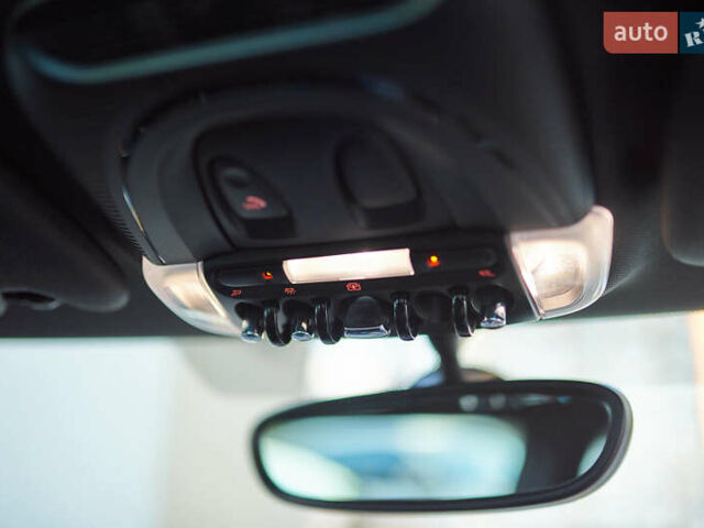 Бежевий Міні Cooper, об'ємом двигуна 2 л та пробігом 36 тис. км за 23000 $, фото 26 на Automoto.ua