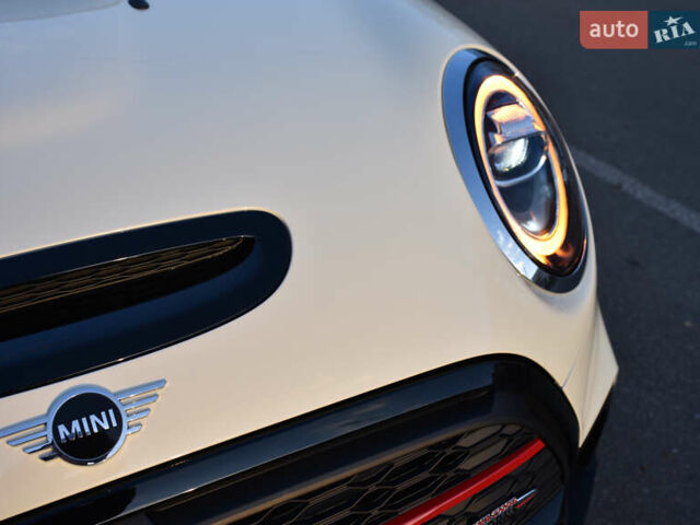 Бежевий Міні Cooper, об'ємом двигуна 2 л та пробігом 36 тис. км за 23000 $, фото 29 на Automoto.ua