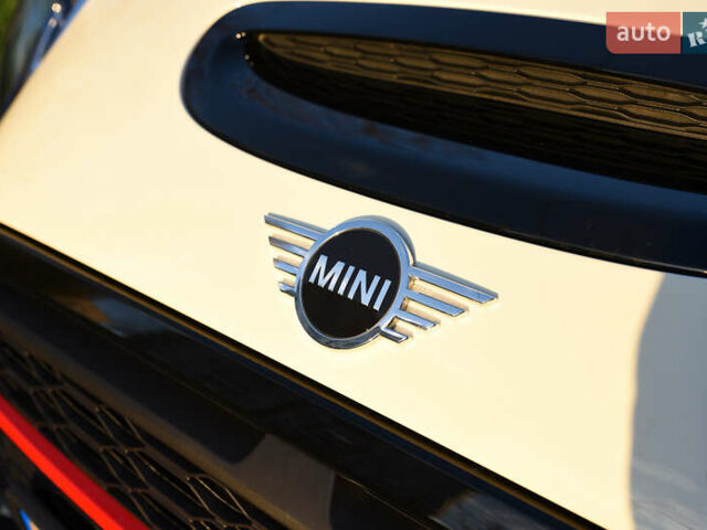 Бежевий Міні Cooper, об'ємом двигуна 2 л та пробігом 36 тис. км за 23000 $, фото 12 на Automoto.ua