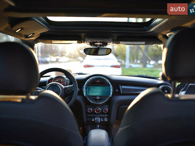 Бежевий Міні Cooper, об'ємом двигуна 2 л та пробігом 36 тис. км за 23000 $, фото 25 на Automoto.ua