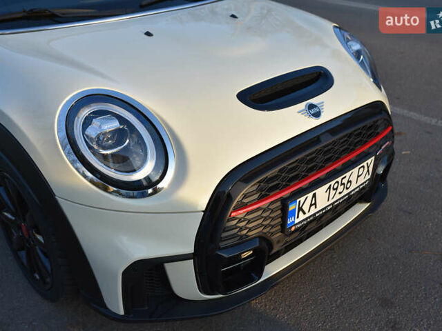 Бежевий Міні Cooper, об'ємом двигуна 2 л та пробігом 36 тис. км за 23000 $, фото 4 на Automoto.ua