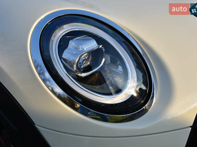 Бежевий Міні Cooper, об'ємом двигуна 2 л та пробігом 36 тис. км за 23000 $, фото 5 на Automoto.ua