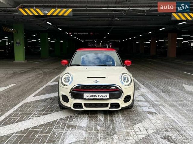 Бежевий Міні Cooper, об'ємом двигуна 2 л та пробігом 53 тис. км за 26990 $, фото 2 на Automoto.ua