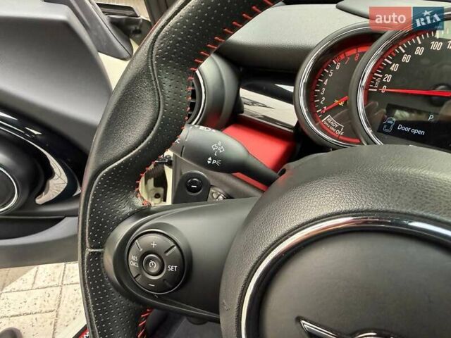 Бежевий Міні Cooper, об'ємом двигуна 2 л та пробігом 53 тис. км за 26990 $, фото 21 на Automoto.ua