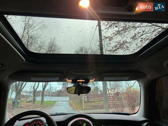 Бежевый Мини Купер, объемом двигателя 1.6 л и пробегом 57 тыс. км за 16990 $, фото 21 на Automoto.ua